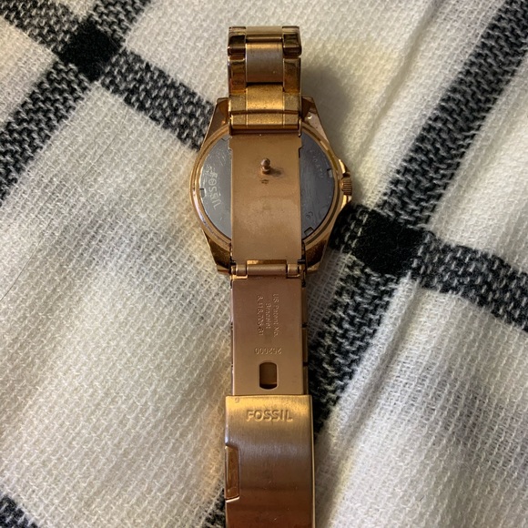 Fossil Watch - Picture 2 of 3